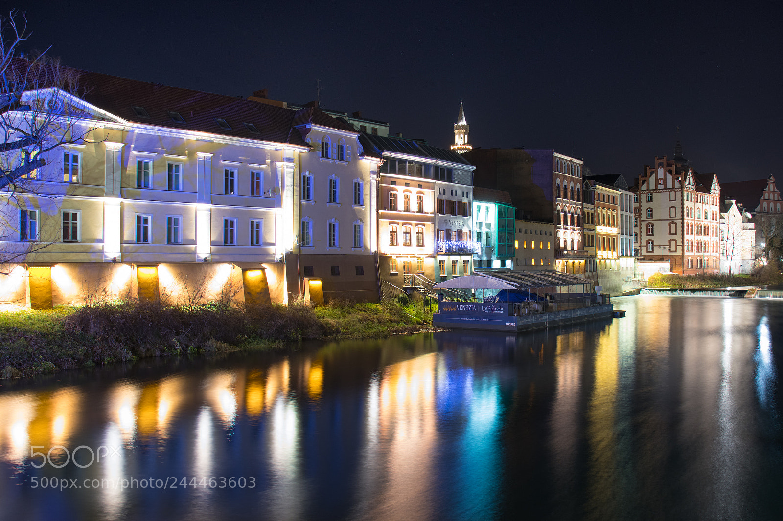 Canon EOS 77D (EOS 9000D / EOS 770D) sample photo. Opole by night photography