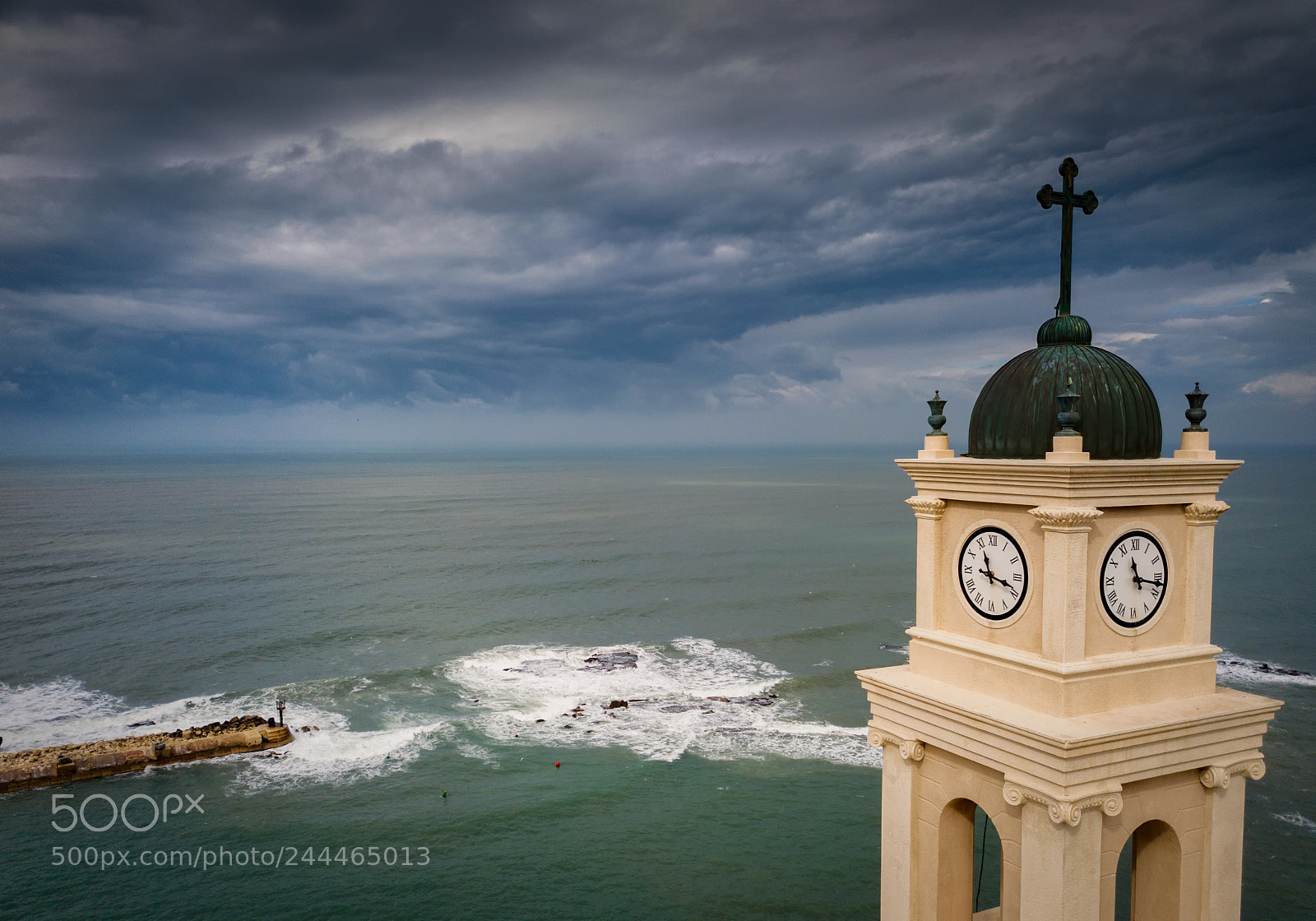 DJI FC220 sample photo. Facing the storm photography