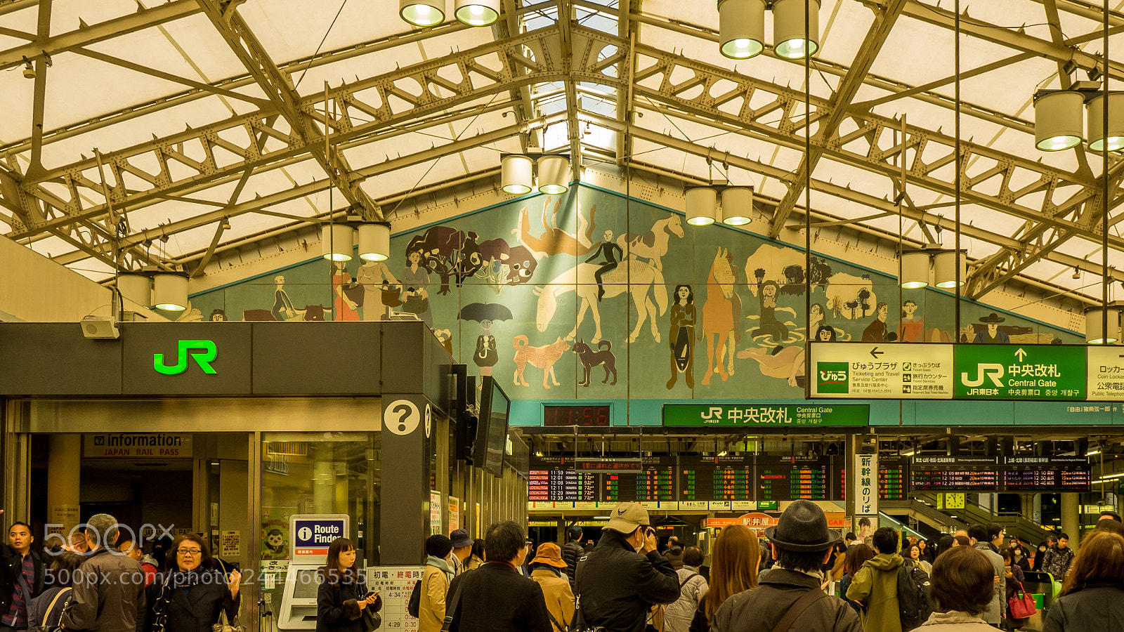 Olympus OM-D E-M1 sample photo. Ueno terminal photography