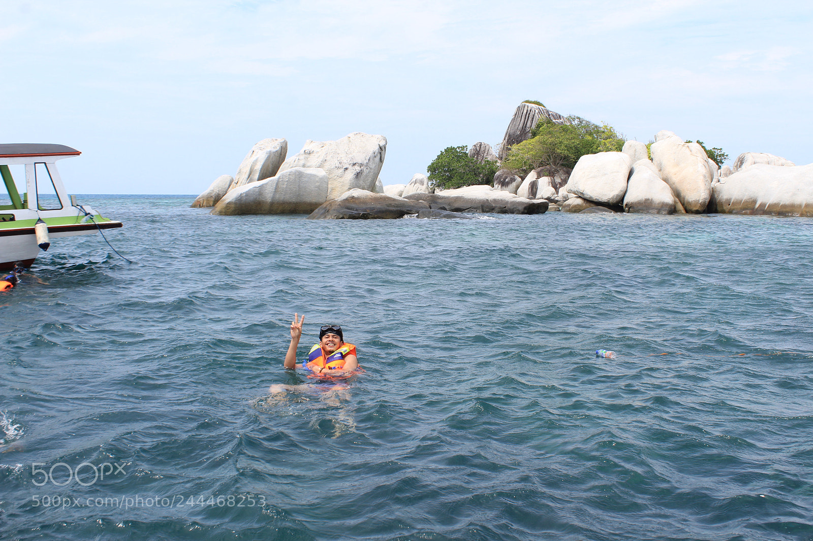 Canon EOS 1200D (EOS Rebel T5 / EOS Kiss X70 / EOS Hi) sample photo. Snorkeling on belitung island photography