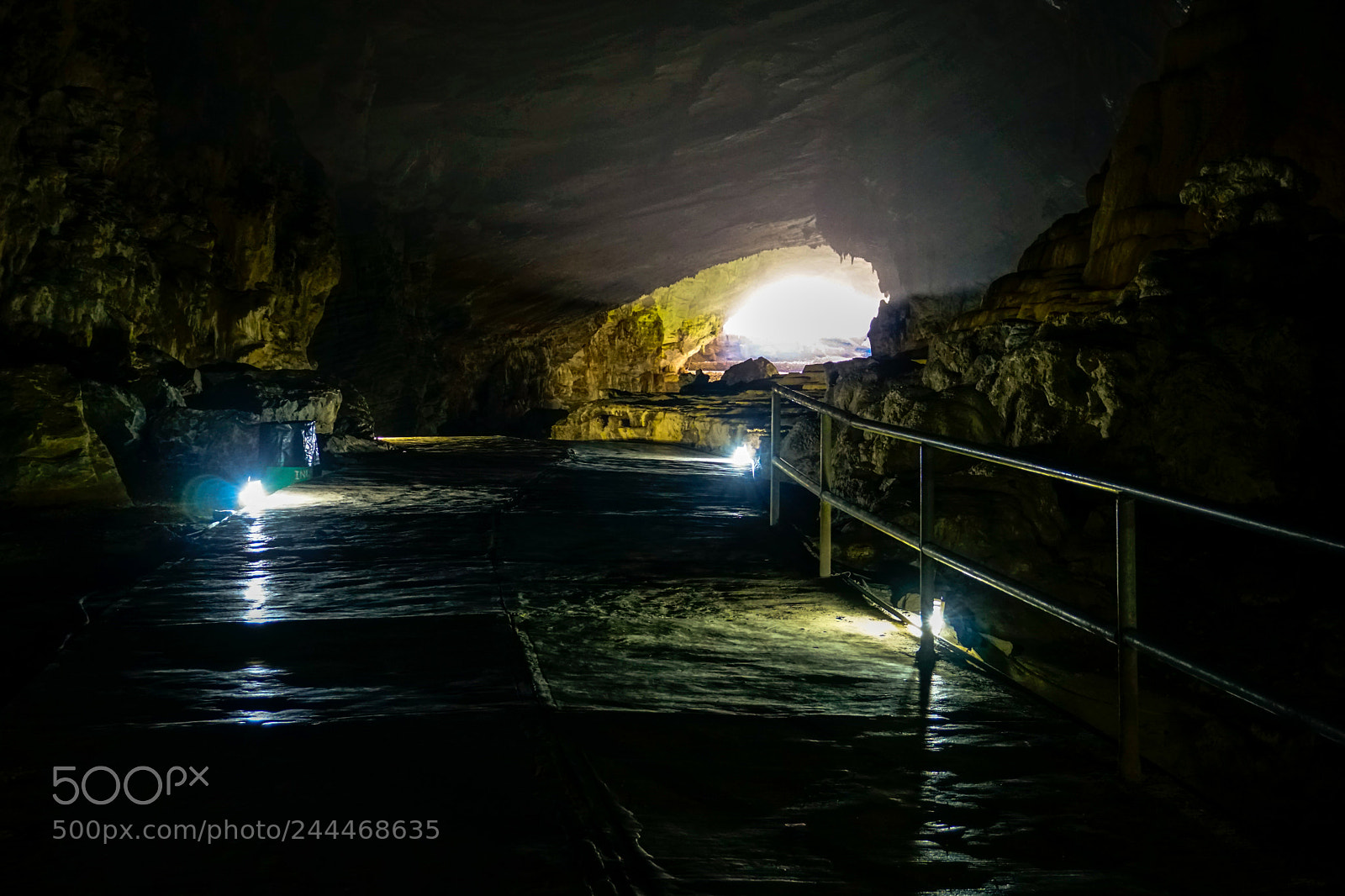 Sony a6300 sample photo. In the grutas de photography