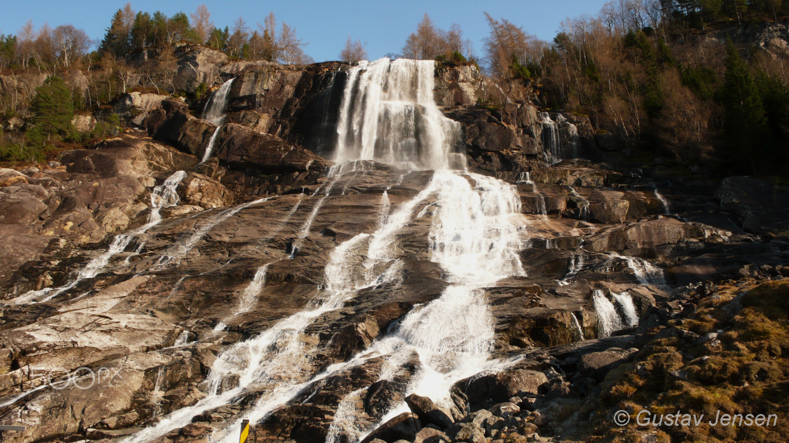 Leica D-LUX 3 sample photo. Water fall photography