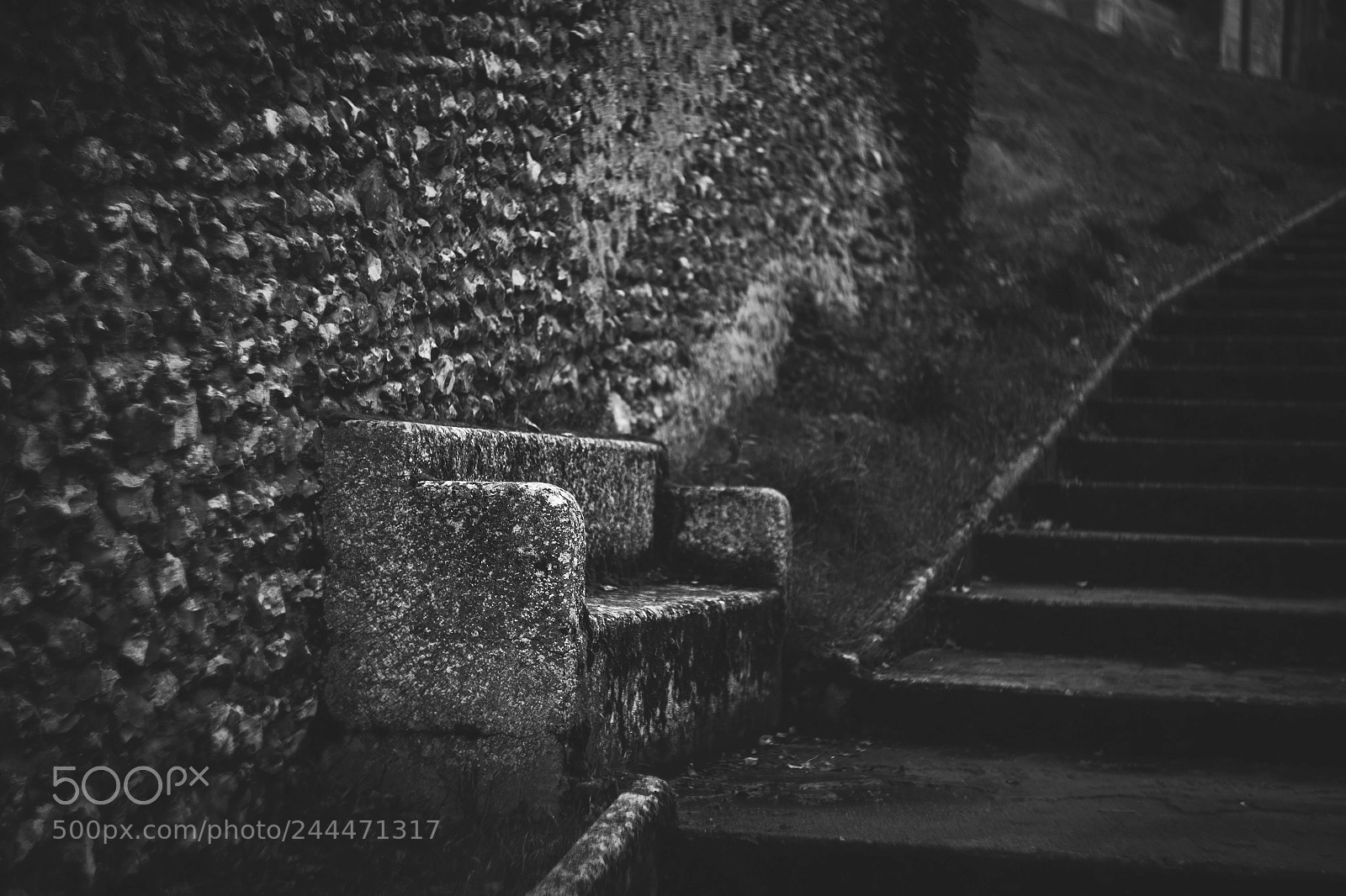 Fujifilm X-E1 sample photo. Rocky bench photography