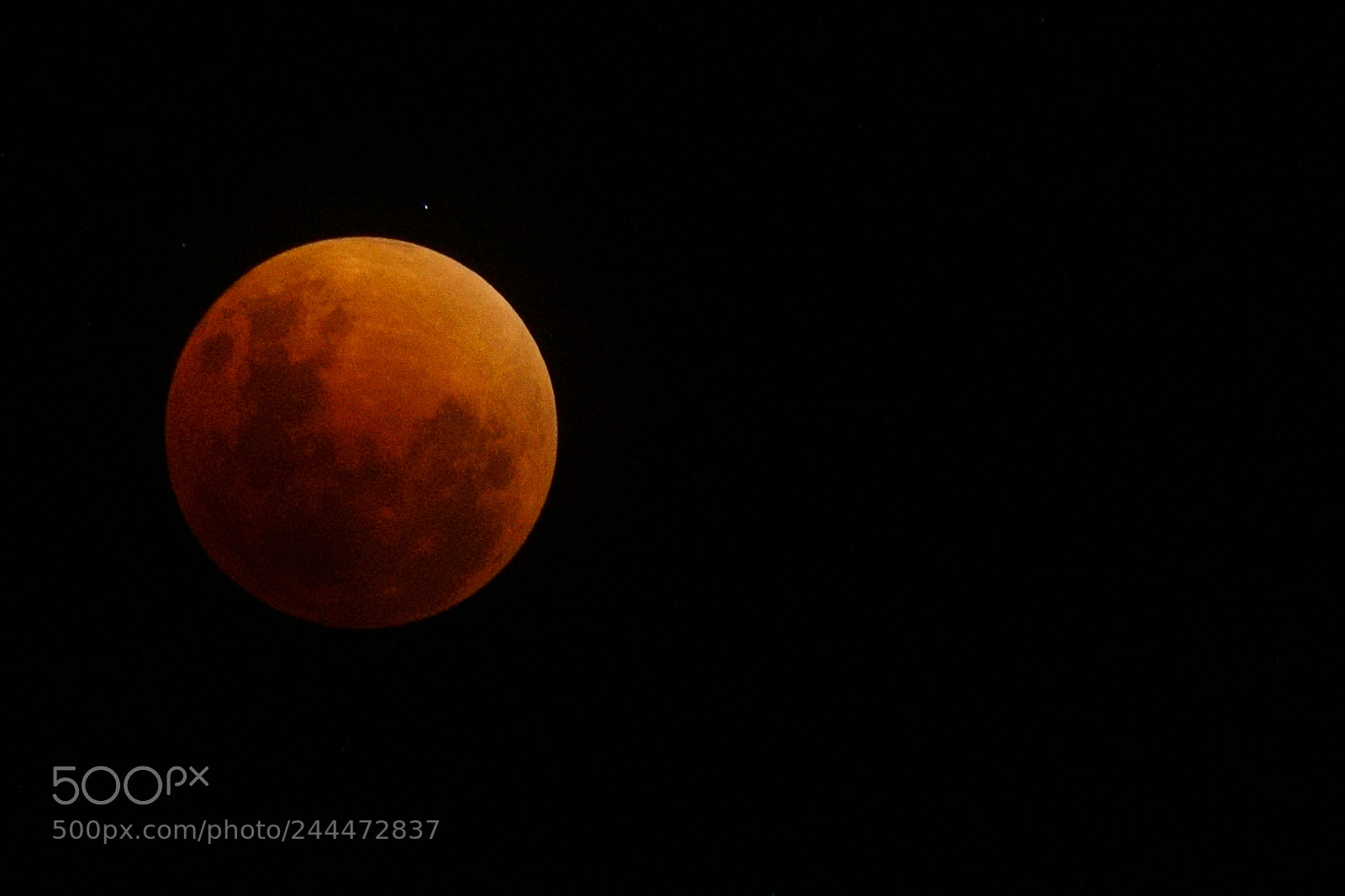 Sony E 55-210mm F4.5-6.3 OSS sample photo. Super blood moon eclipse photography