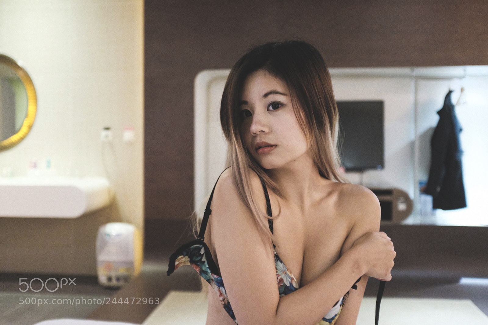 Fujifilm X100F sample photo. Indoor photography