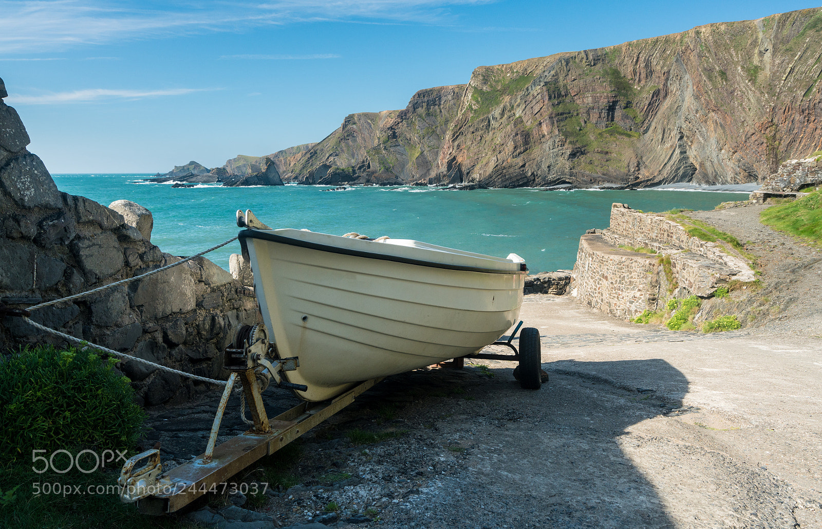 Sony a7R II sample photo. Rowing boat ready to photography