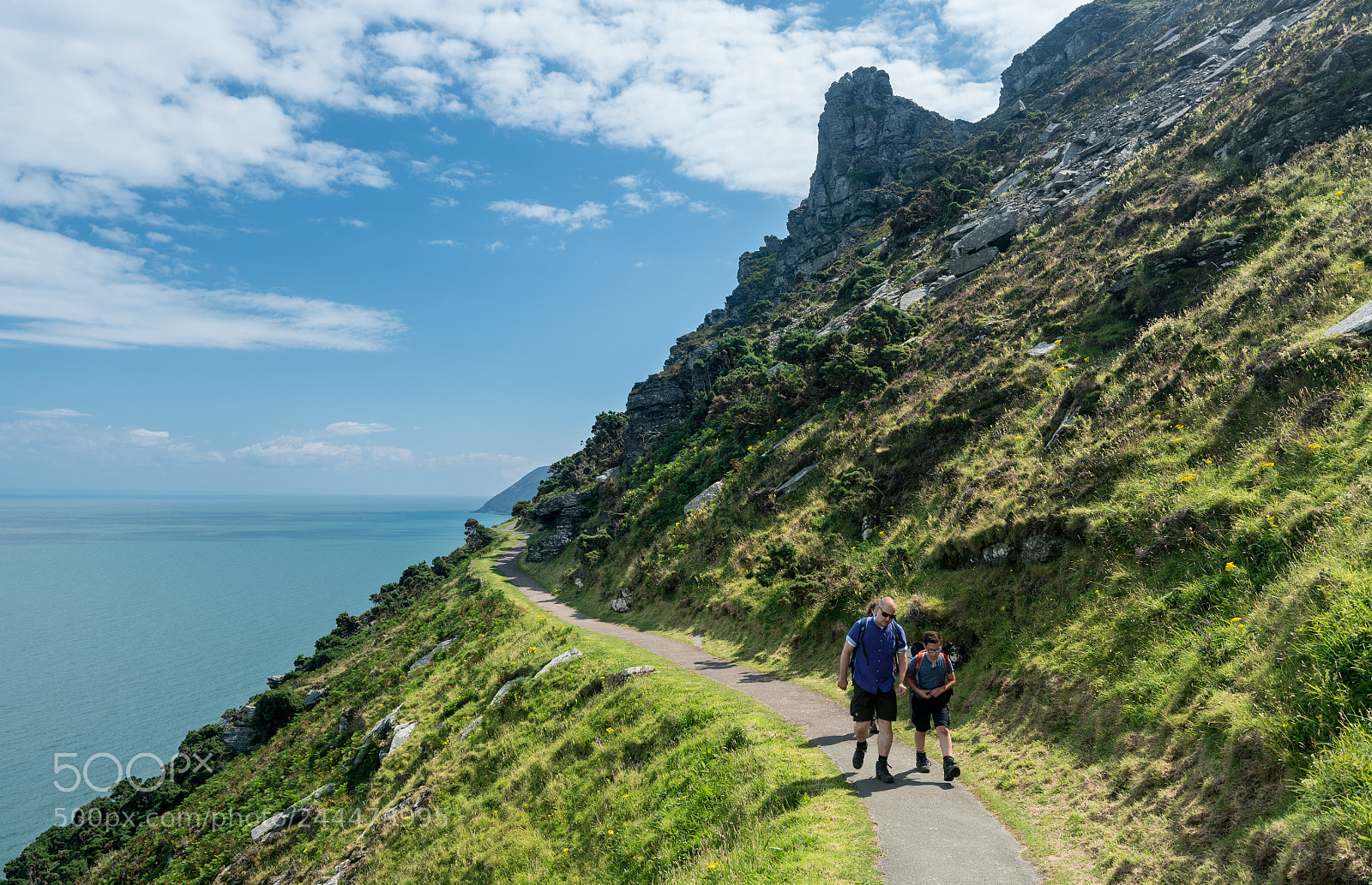 Sony a7R II sample photo. Hikers on the south photography