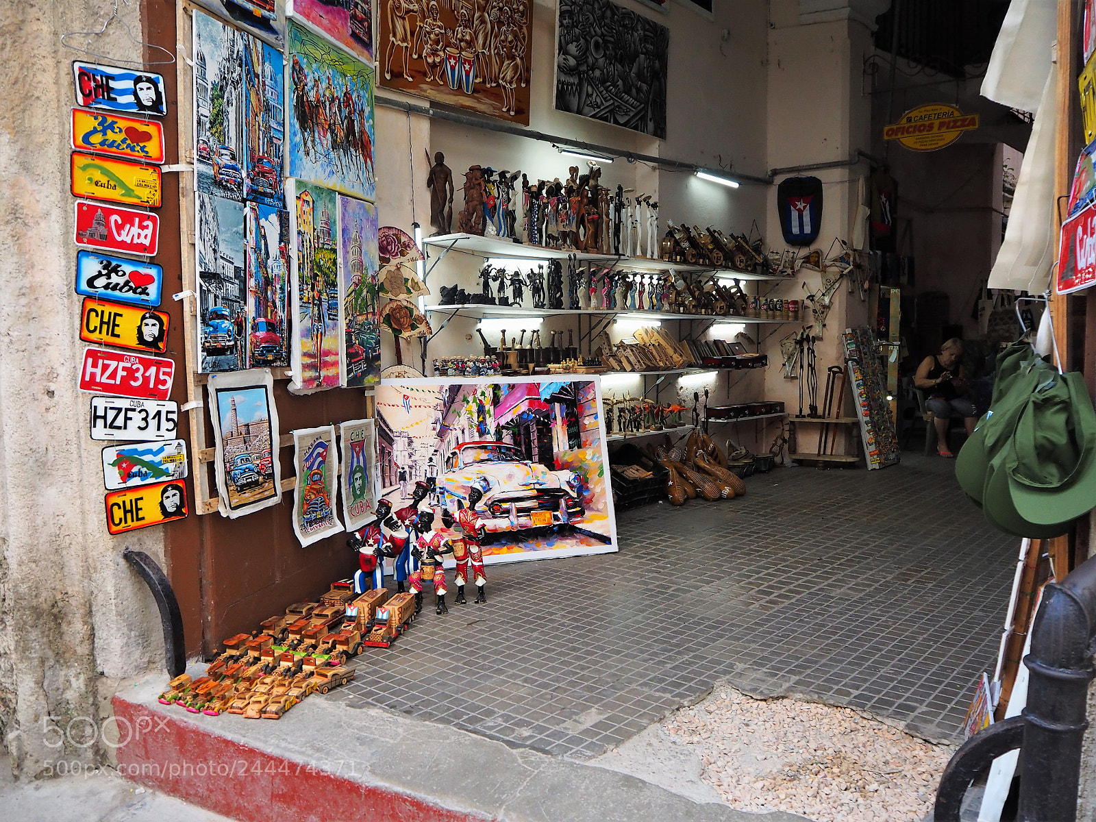 Olympus OM-D E-M10 II sample photo. Artisan store on the photography