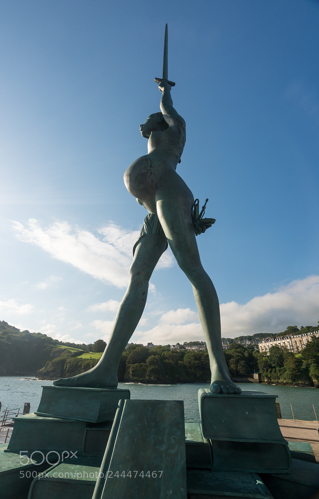 Sony a7R II sample photo. Damien hirst statue verity photography