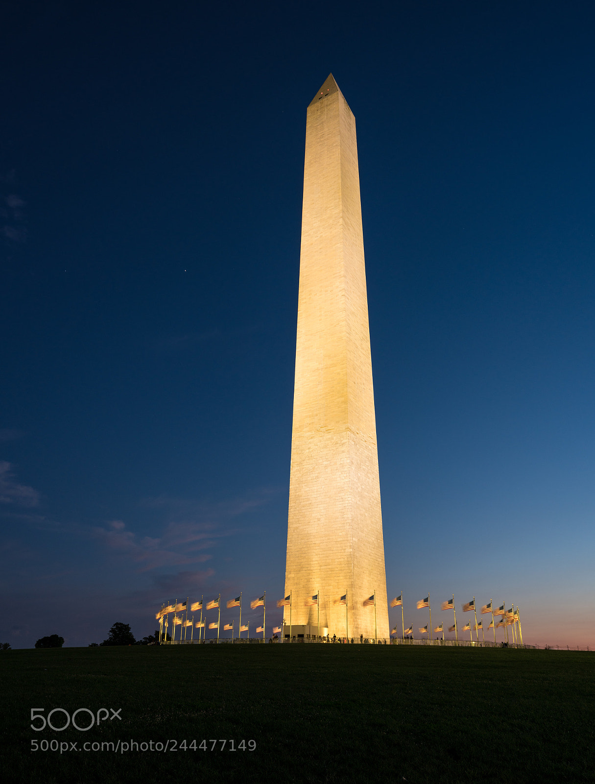 Sony a7R II sample photo. Floodlit view of washington photography