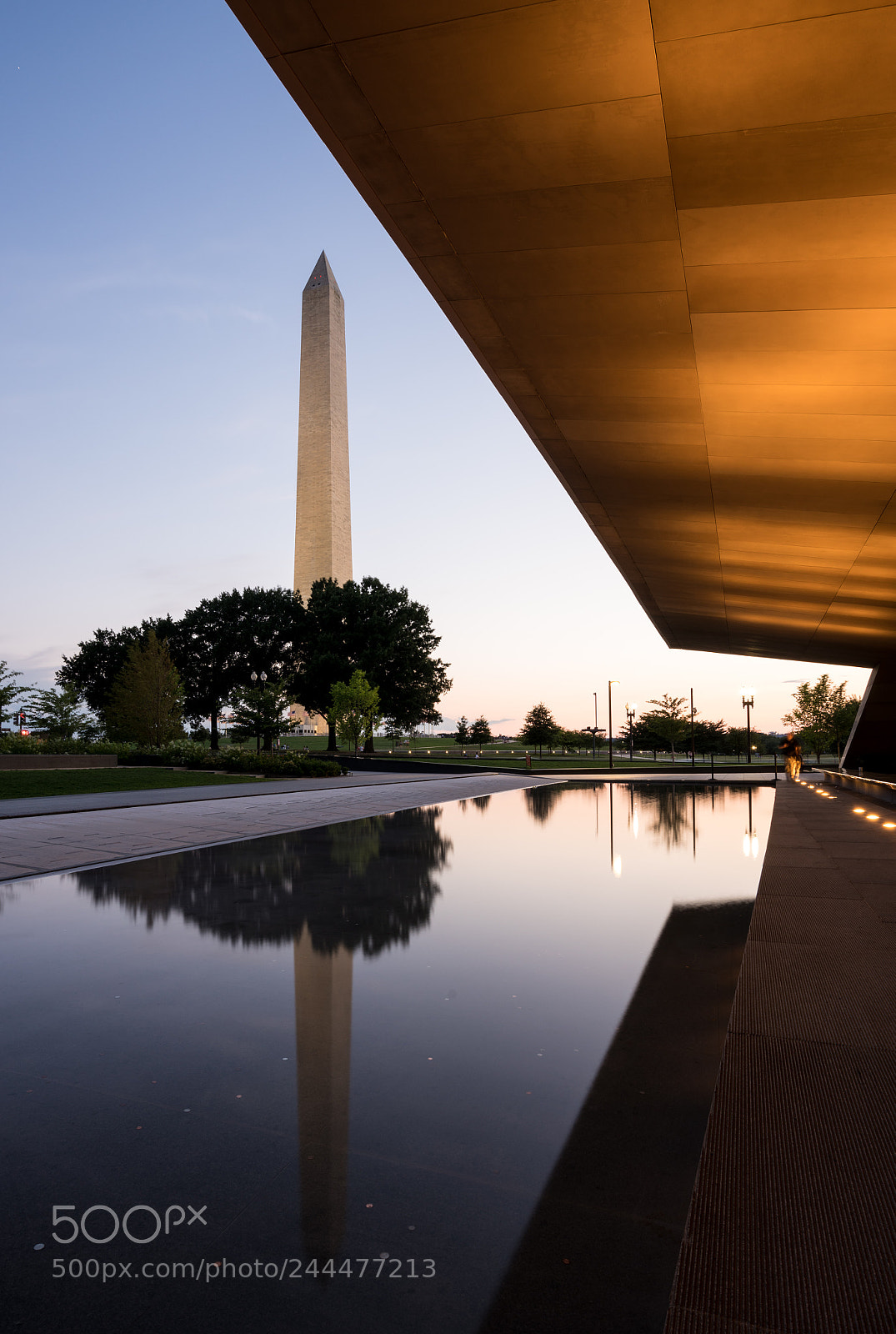 Sony a7R II sample photo. Reflection of washington in photography