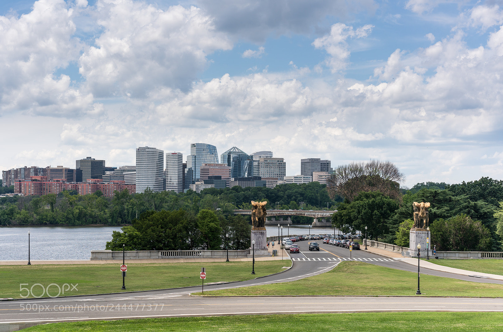 Sony a7R II sample photo. Skyline of rosslyn from photography