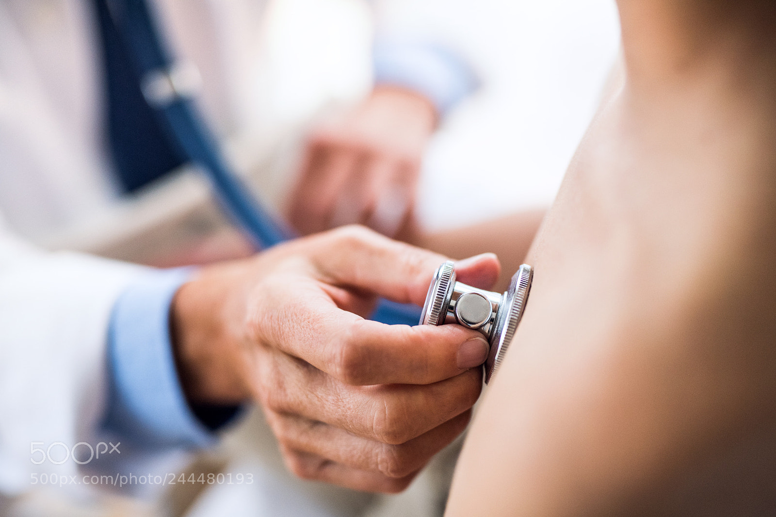 Nikon D5 sample photo. Senior doctor examining a photography