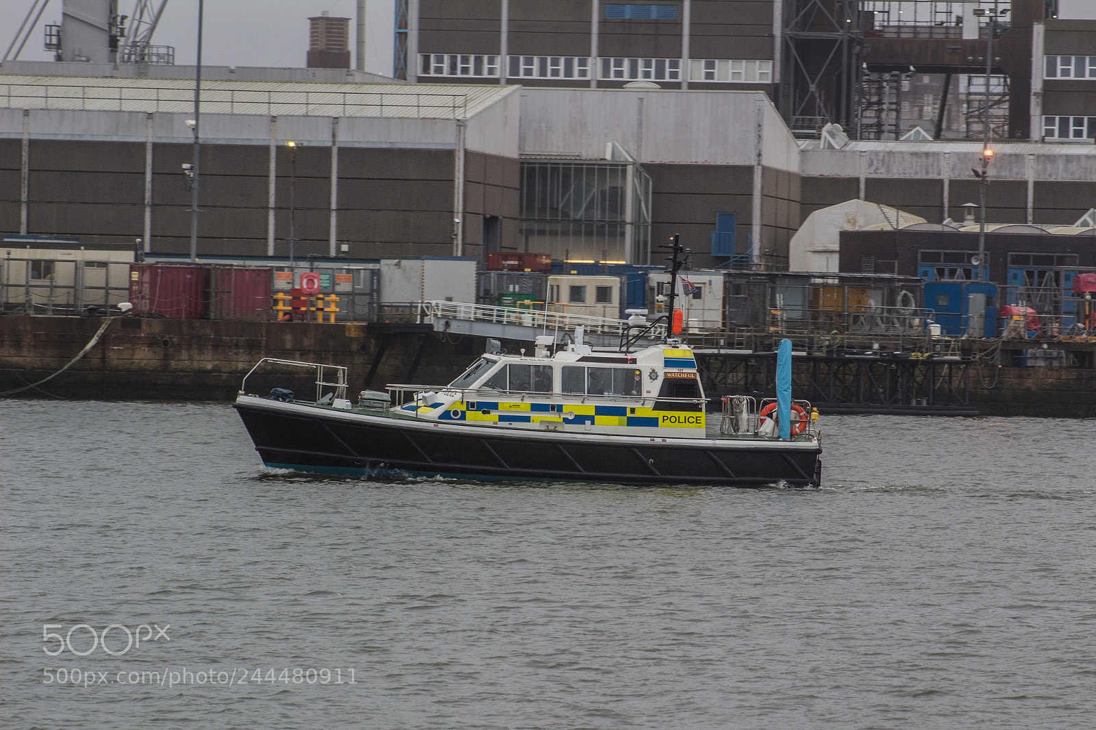 Canon EOS 1300D (EOS Rebel T6 / EOS Kiss X80) sample photo. Police boat photography
