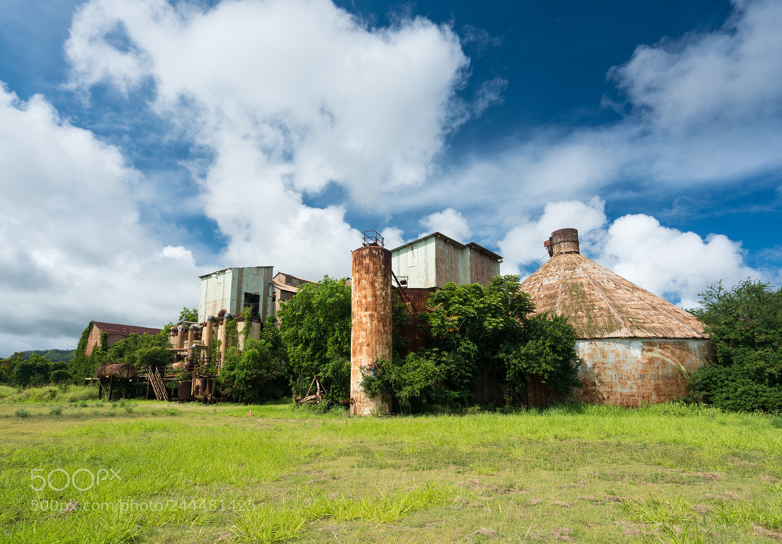 Sony a7R II sample photo. Abandoned buildings at old photography