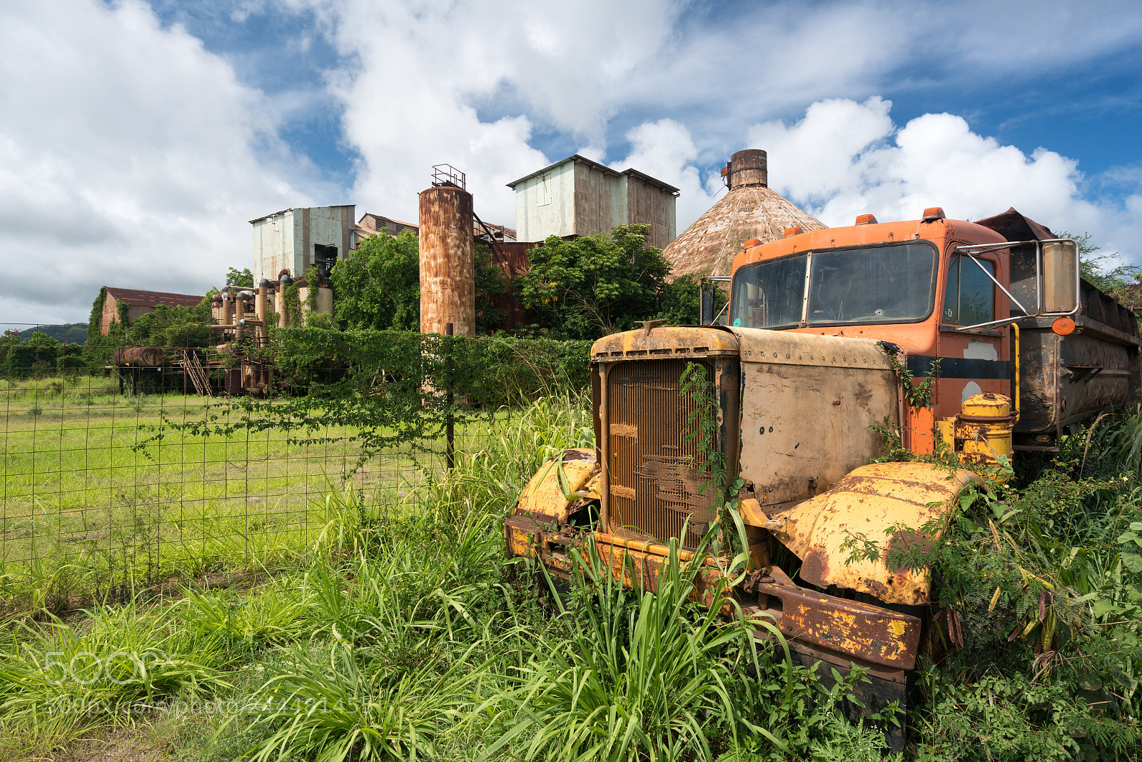 Sony a7R II sample photo. Abandoned truck by old photography