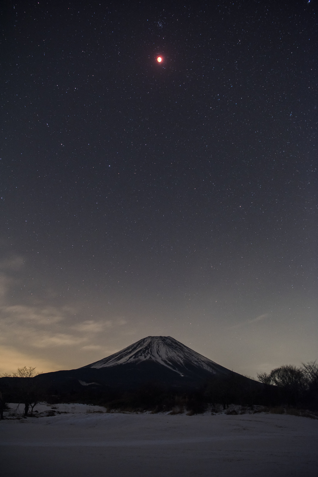 Nikon D810A sample photo. Total eclipse over mt. fuji photography