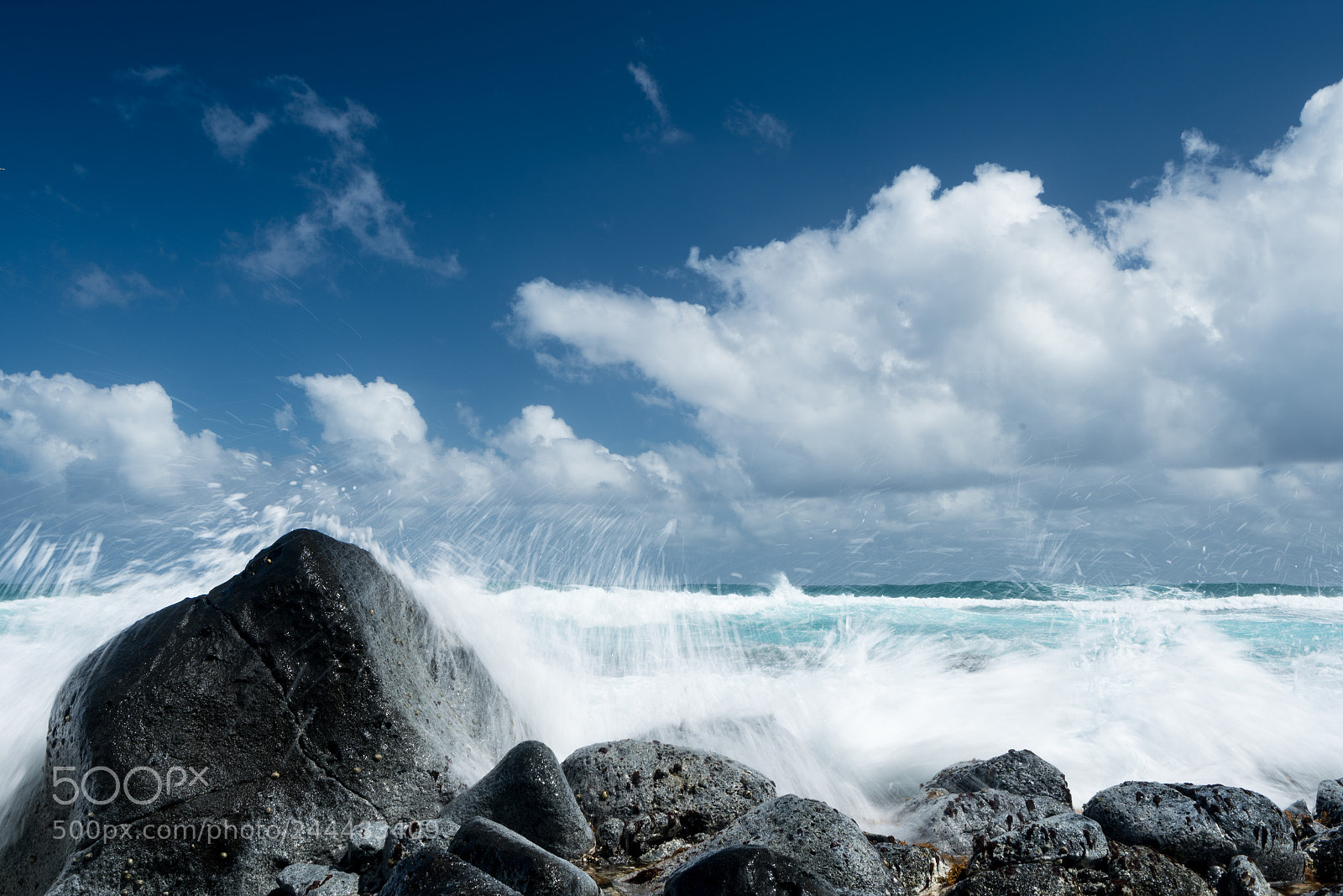 Sony a7R II sample photo. Frozen motion of ocean photography