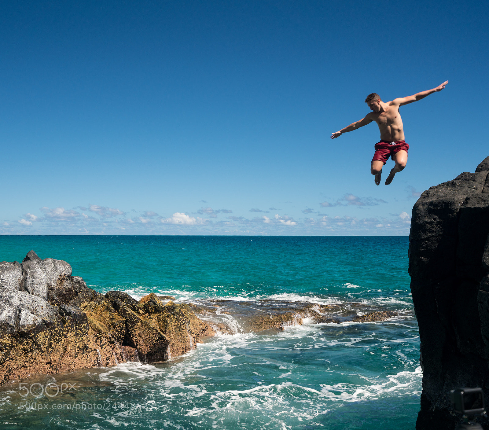 Sony a7R II sample photo. Fit young man jumps photography