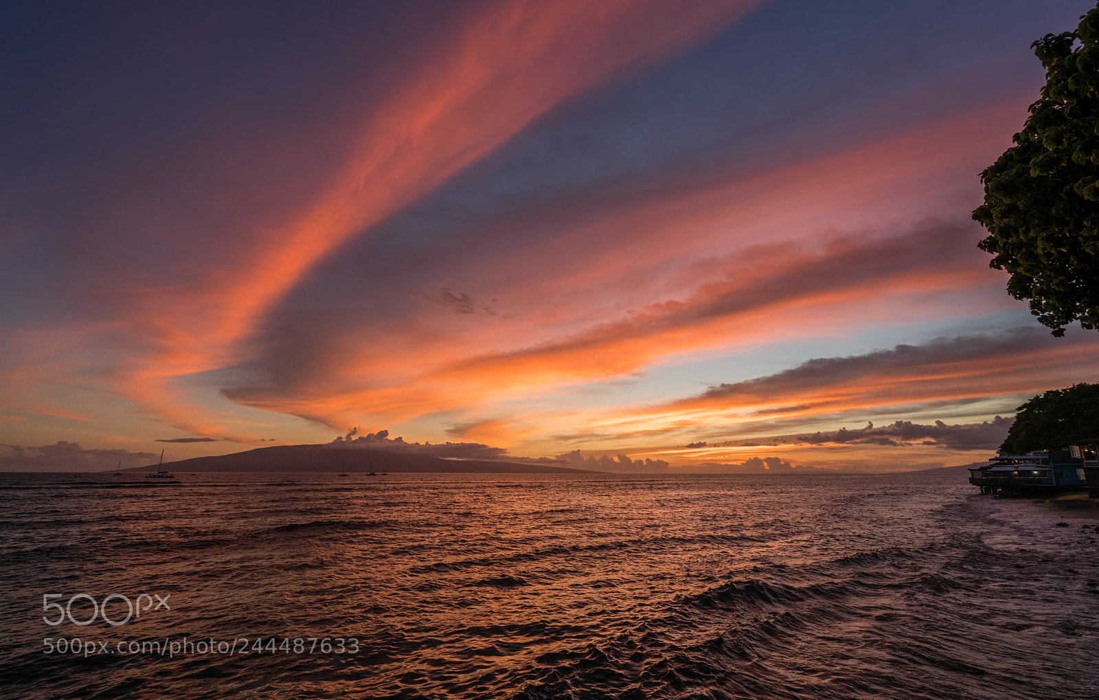 Sony a7R II sample photo. Dramatic sunset over lanai photography
