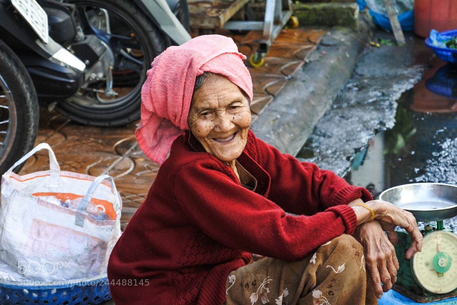 Nikon 1 J5 sample photo. Vietnam smiles photography