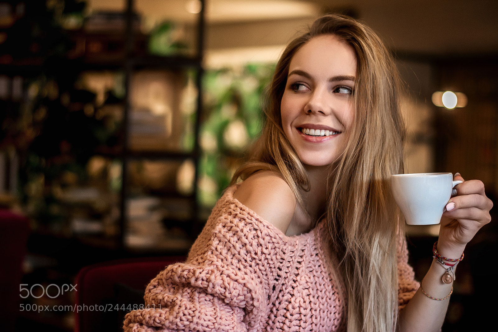 Nikon D7100 sample photo. Lady coffee photography