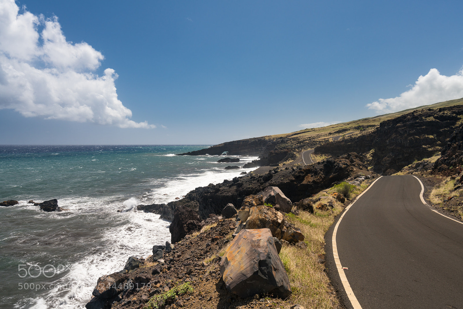 Sony a7R II sample photo. Road past hana around photography