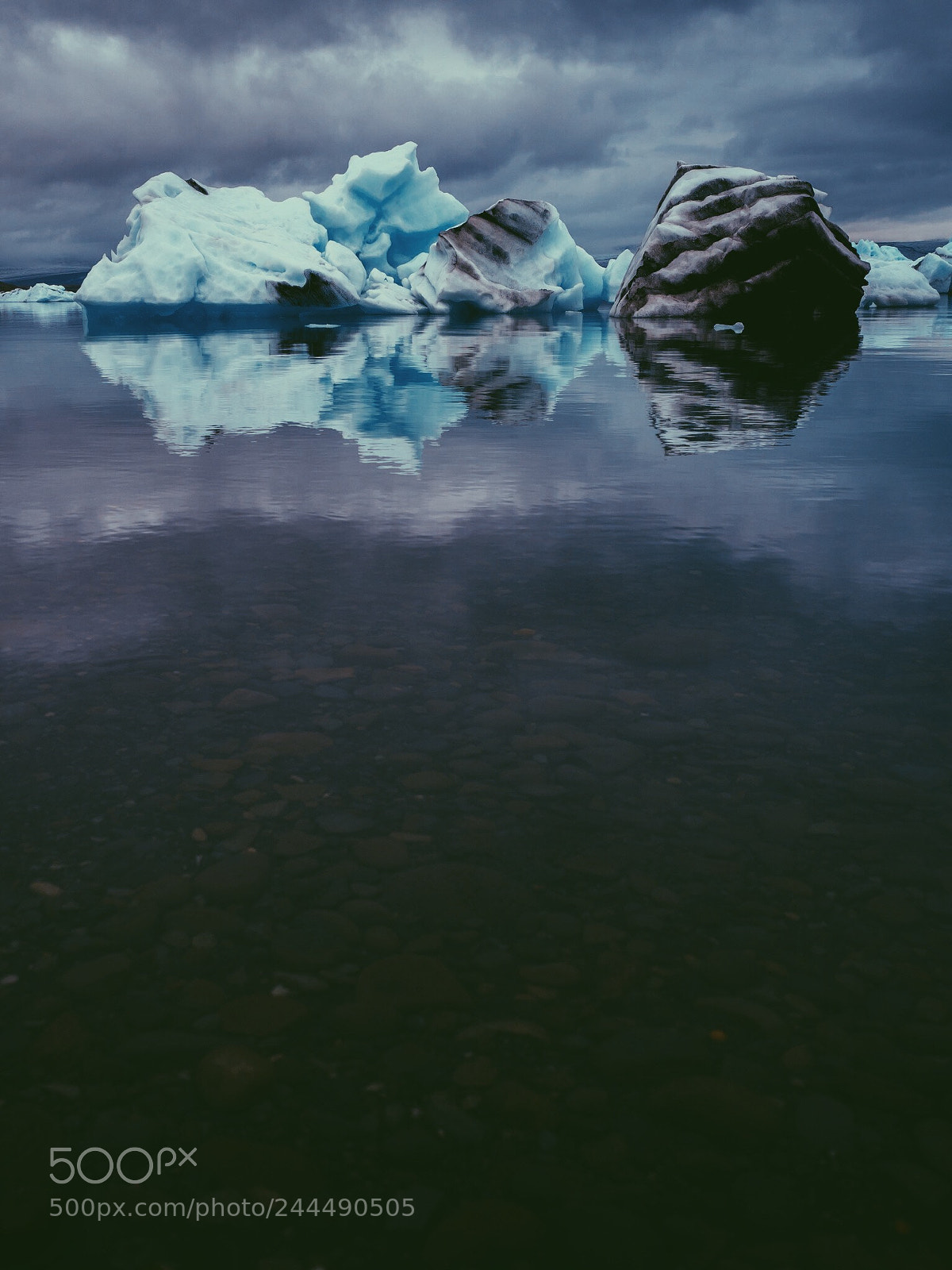 Olympus OM-D E-M5 II sample photo. Ice photography