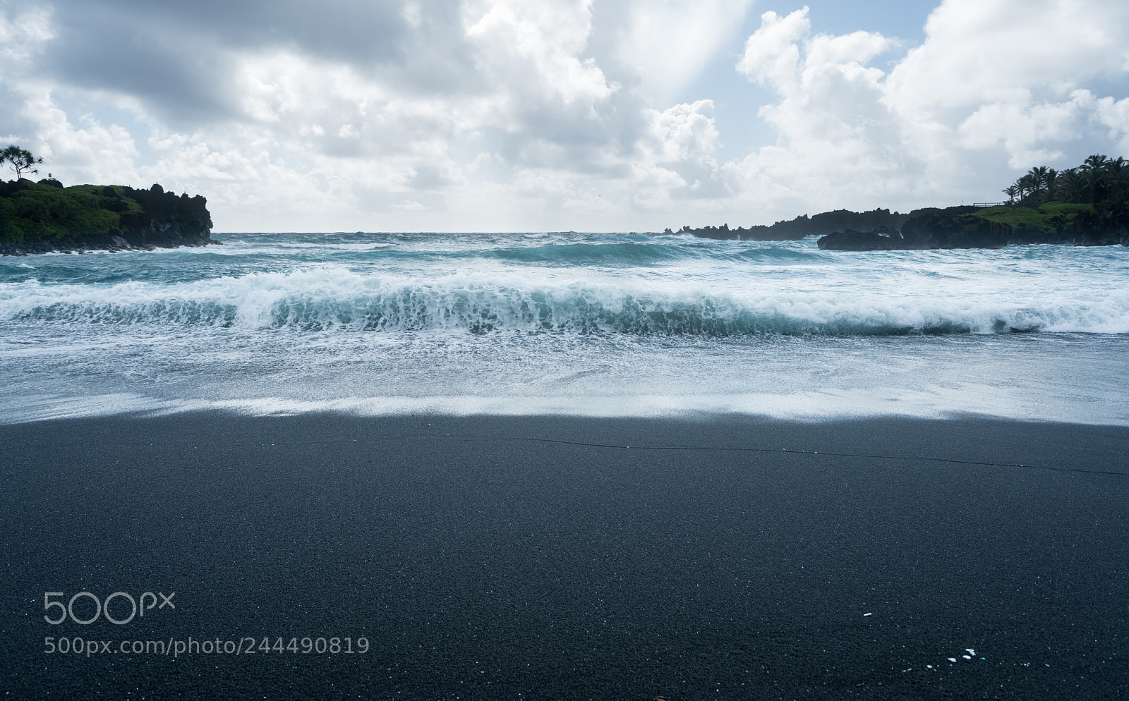 Sony a7R II sample photo. Black sand beach at photography