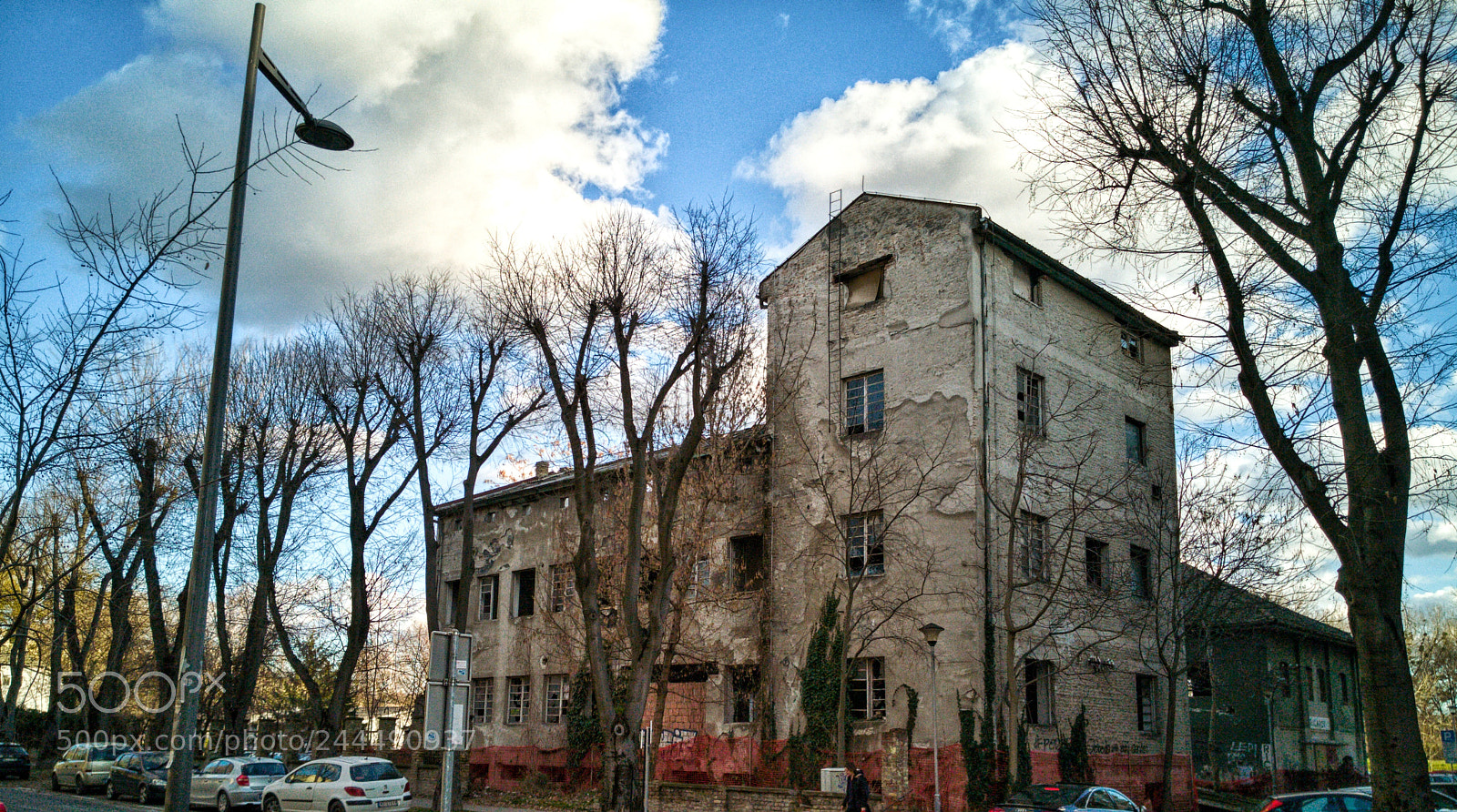 HUAWEI Mate 10 sample photo. Old building photography
