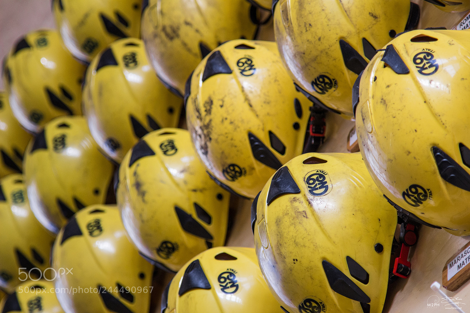 Canon EOS 100D (EOS Rebel SL1 / EOS Kiss X7) sample photo. M2ph helmets photography