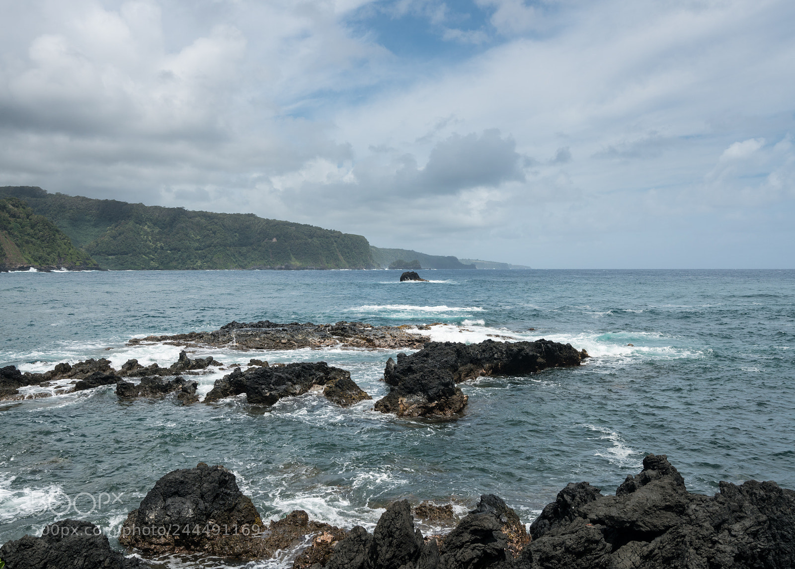 Sony a7R II sample photo. Pacific ocean breaks against photography