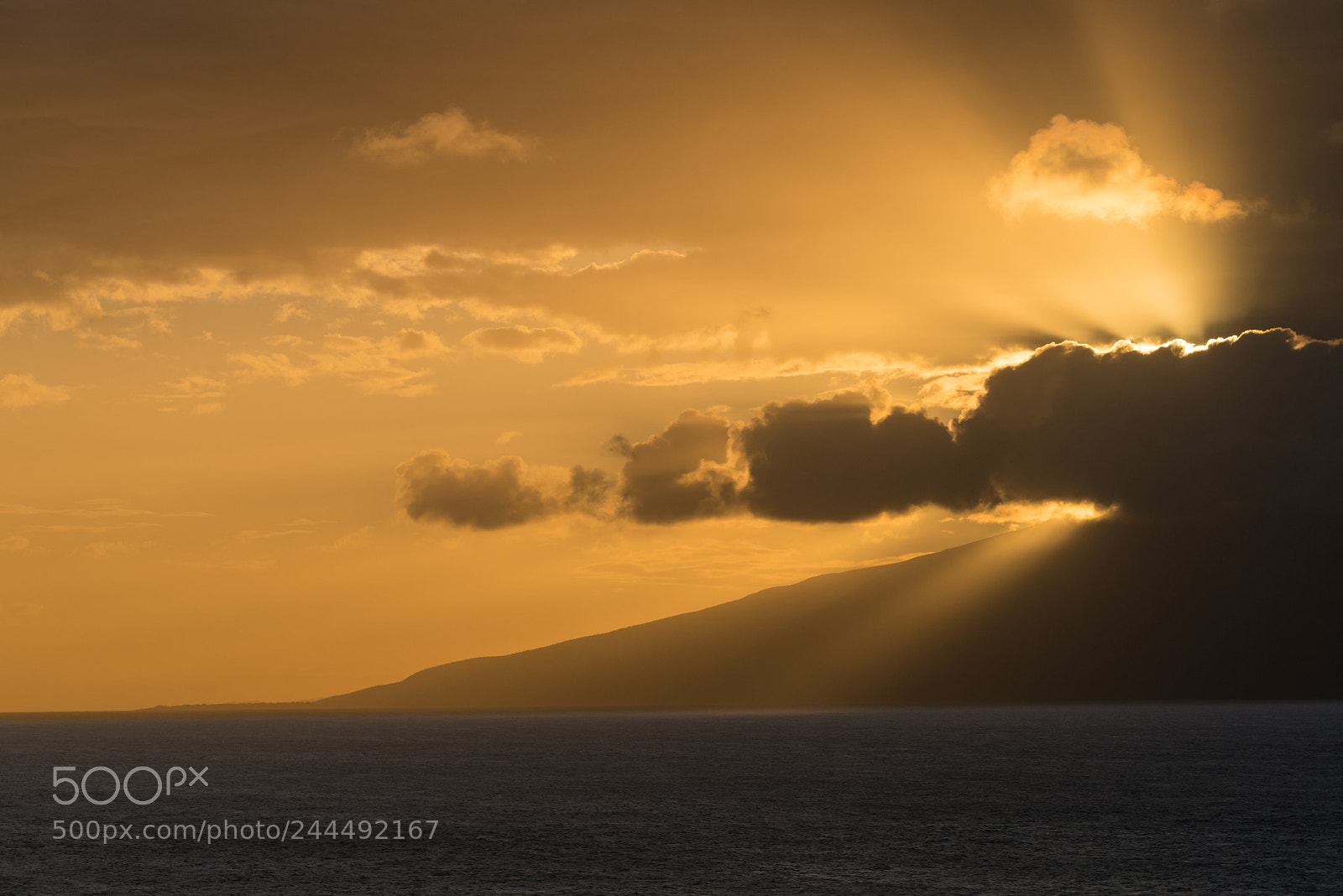 Sony a7R II sample photo. Sun setting behind the photography