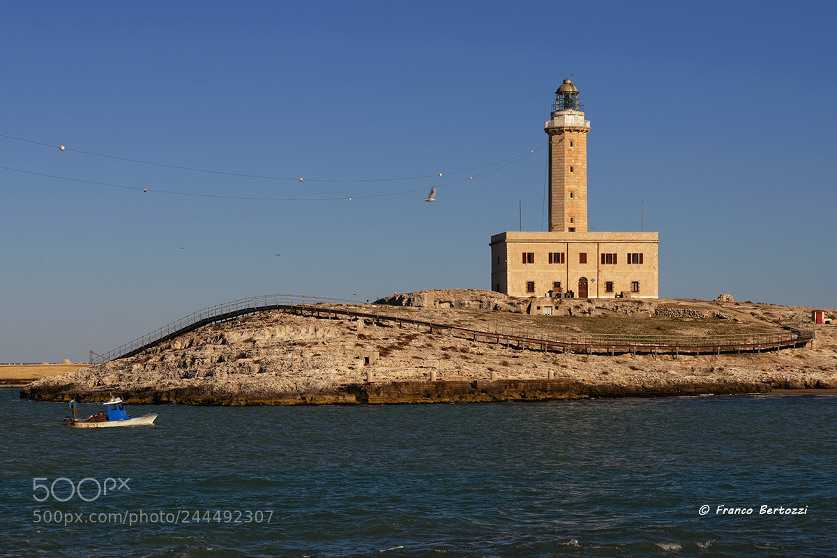 Nikon D610 sample photo. Vieste lighthouse photography
