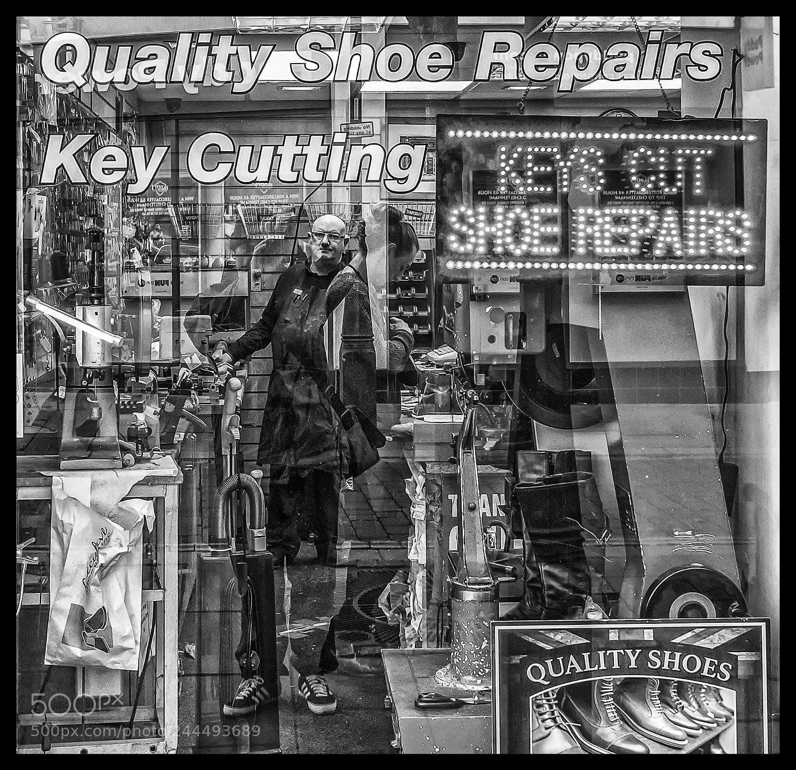 Fujifilm X-T1 sample photo. Cobblers photography