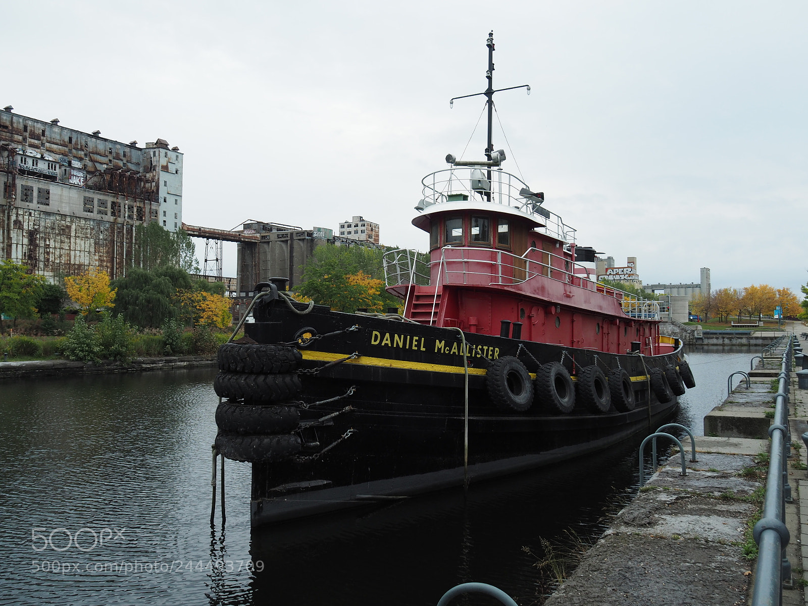 Olympus OM-D E-M5 II sample photo. Daniel mcallister tug boat photography