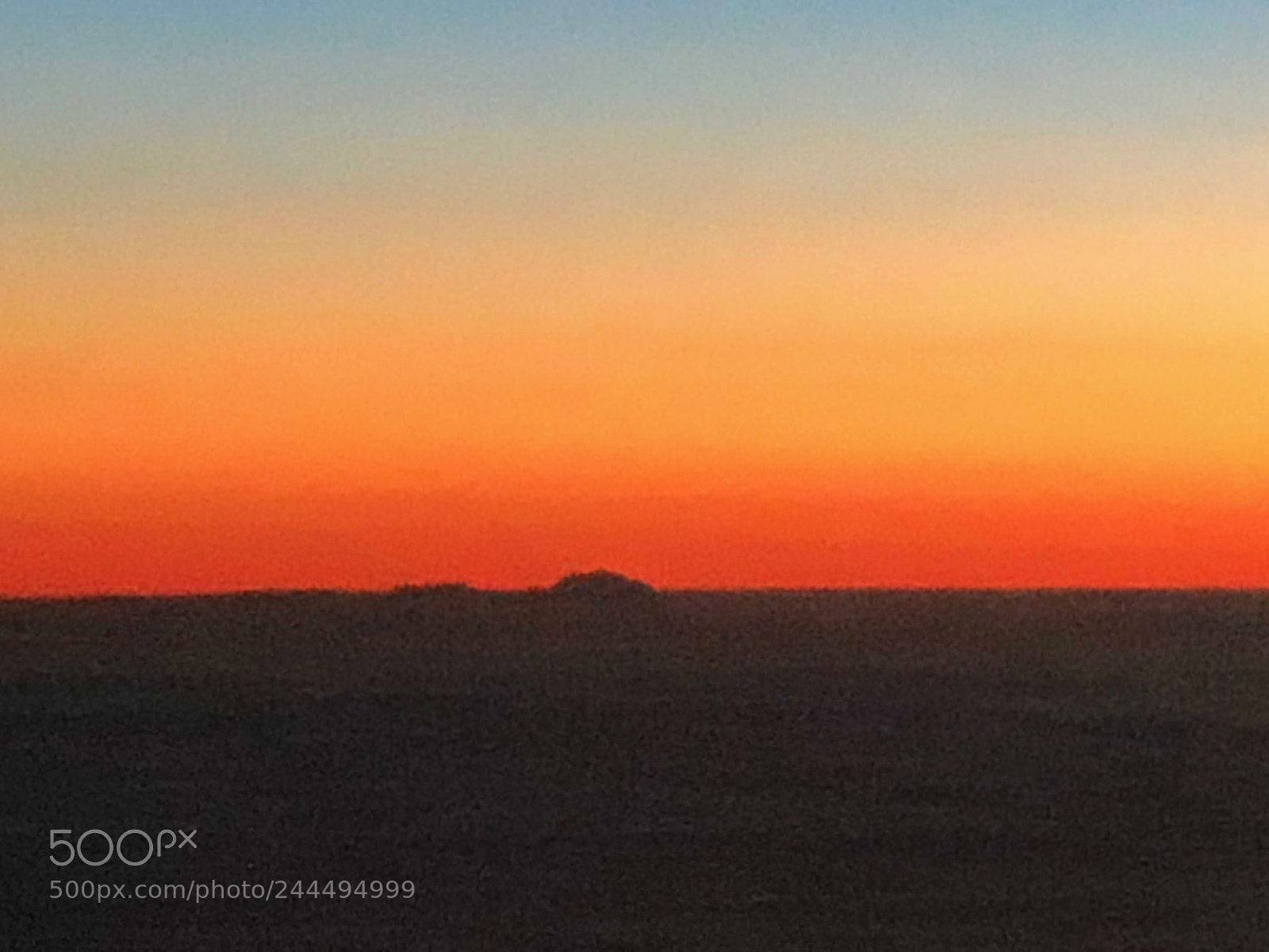 Apple iPhone X sample photo. Dawn, at 38000 feet photography