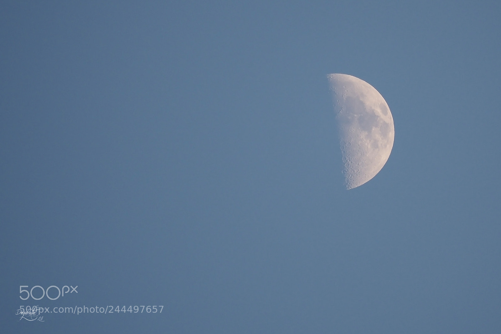 Olympus OM-D E-M10 II sample photo. Luna diurna en noviembre photography
