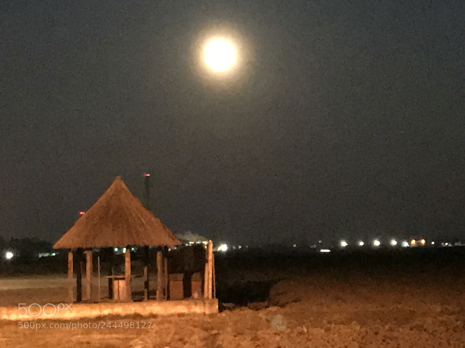 Apple iPhone 7 Plus sample photo. Moon ascending photography