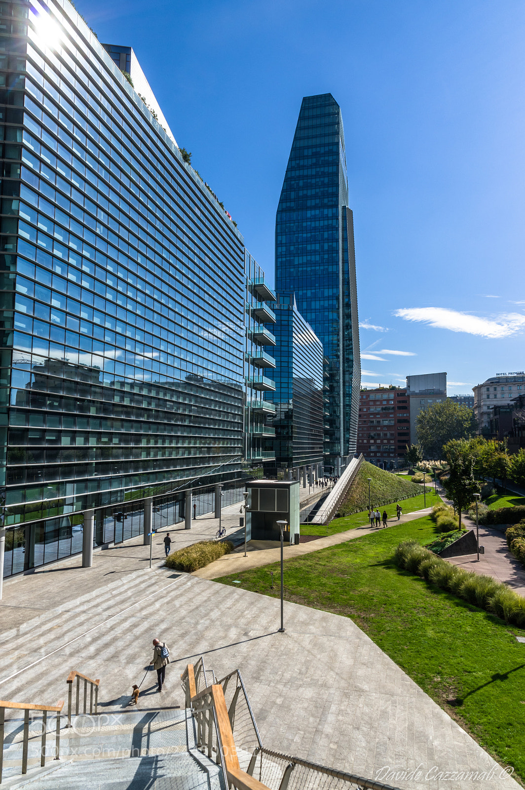 Pentax K-3 sample photo. Samsung district - torre photography