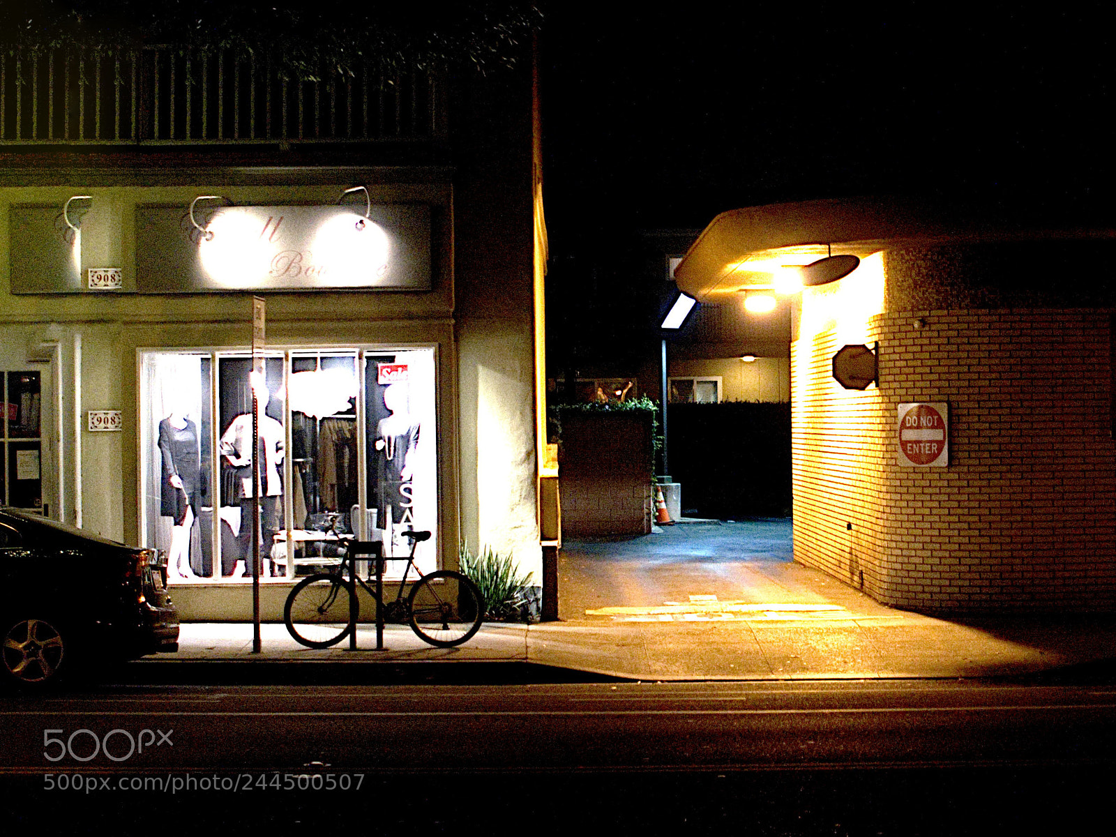 Sony Cyber-shot DSC-RX100 III sample photo. Night scene photography