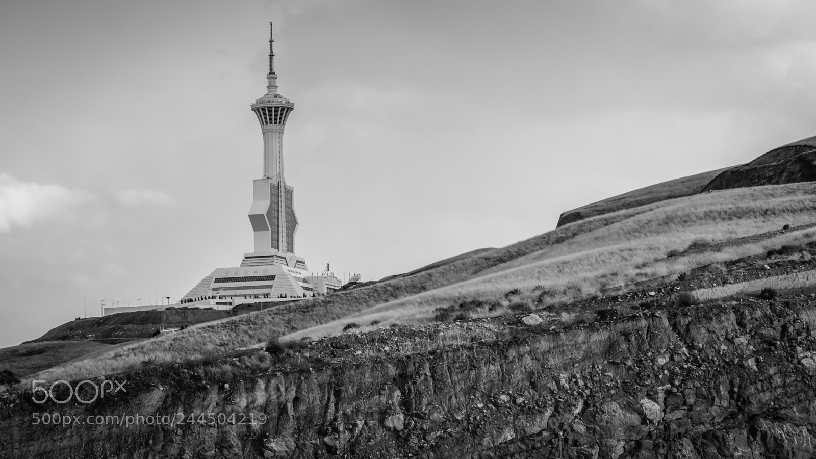 Panasonic Lumix DMC-G85 (Lumix DMC-G80) sample photo. Tv tower in ashgabat photography