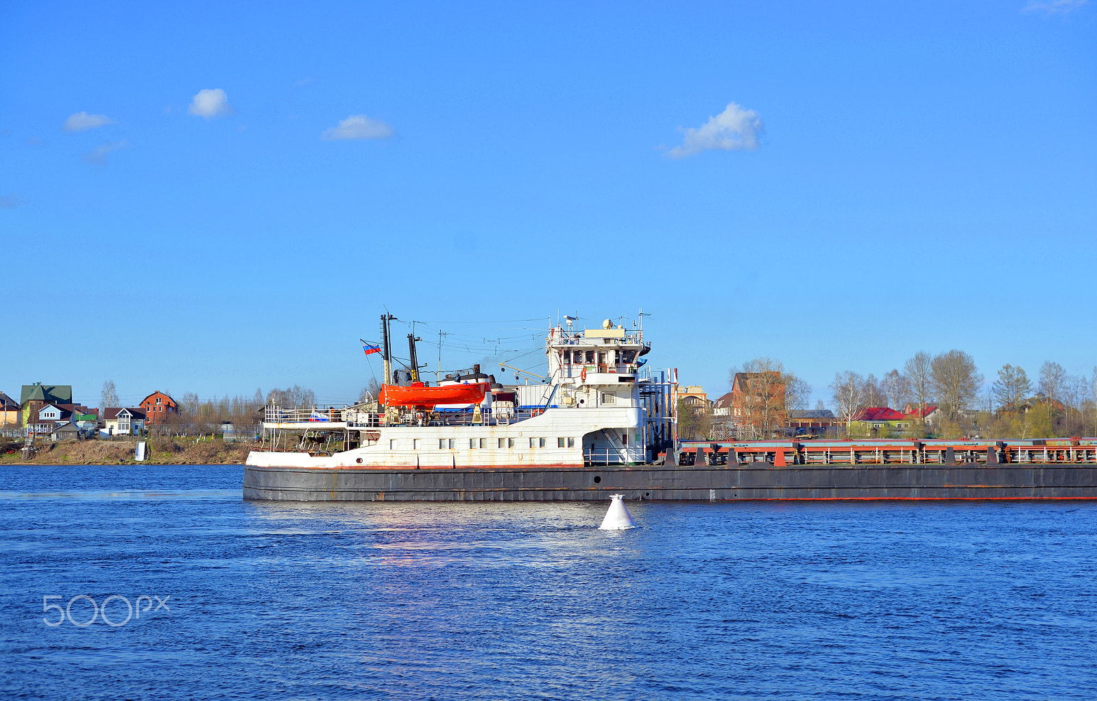 Nikon D610 + Nikon AF Nikkor 50mm F1.8D sample photo. Cargo ship on the neva river. photography