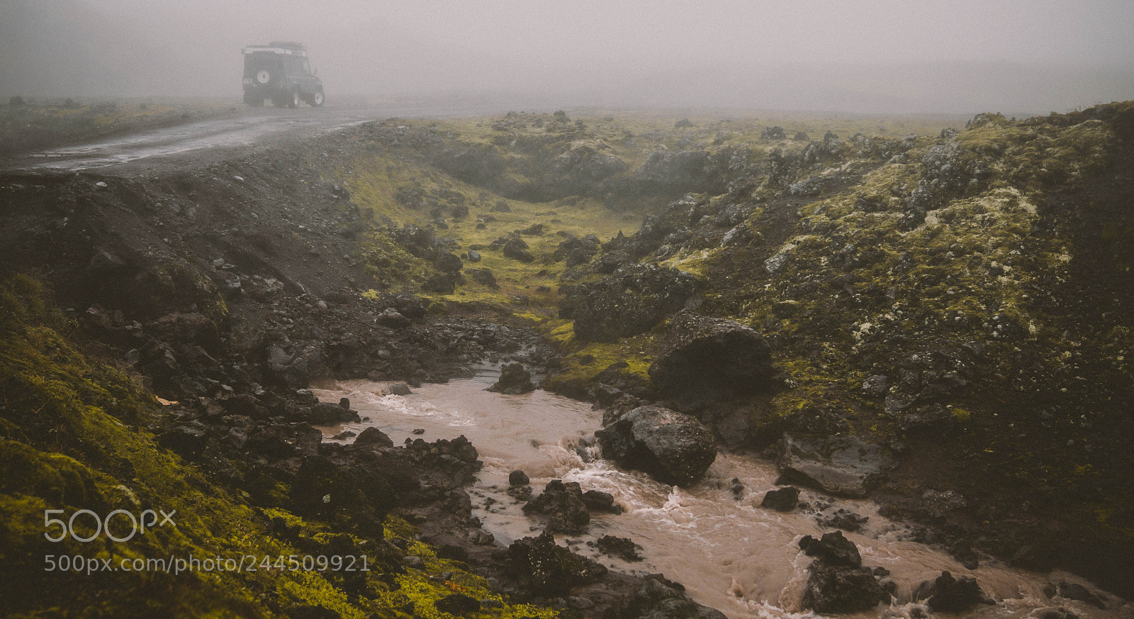 Sony a6500 sample photo. Jeep iceland final photography