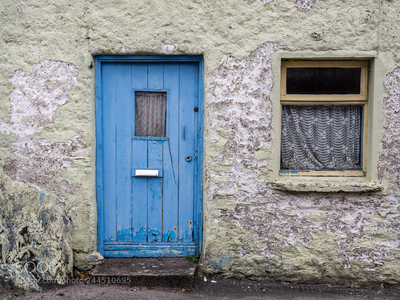 Olympus OM-D E-M10 II sample photo. Kenmare, ireland photography