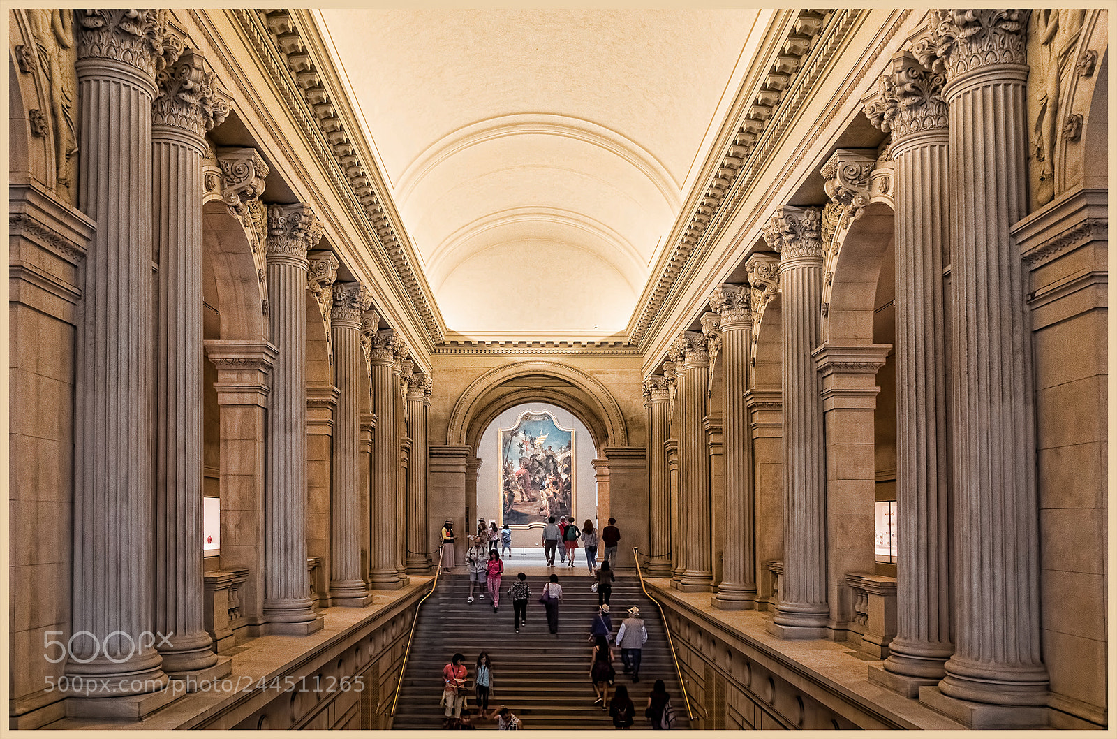 Fujifilm X-T20 sample photo. Metropolitan museum great hall photography
