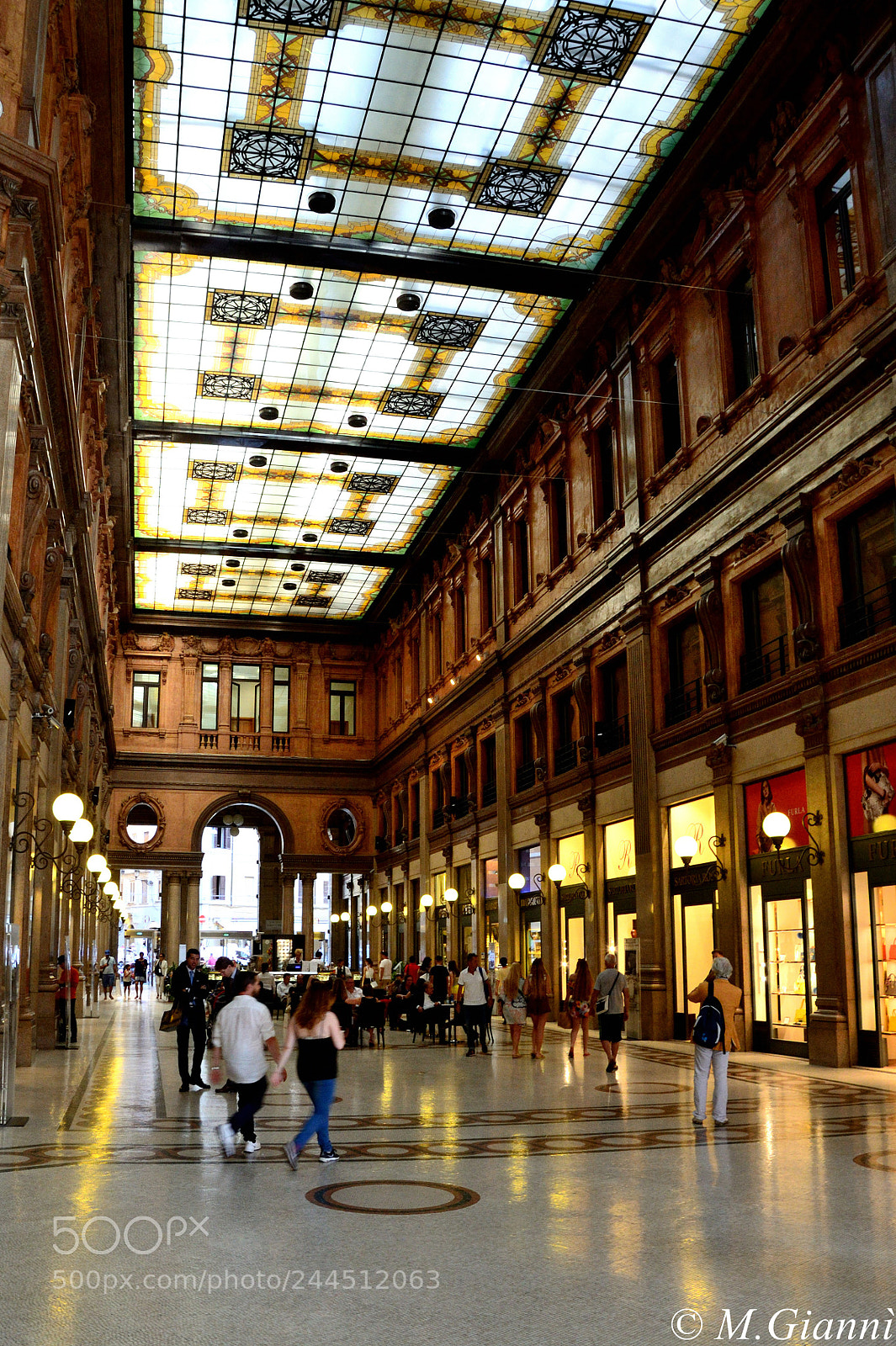 Nikon D3100 sample photo. Galleria alberto sordi photography