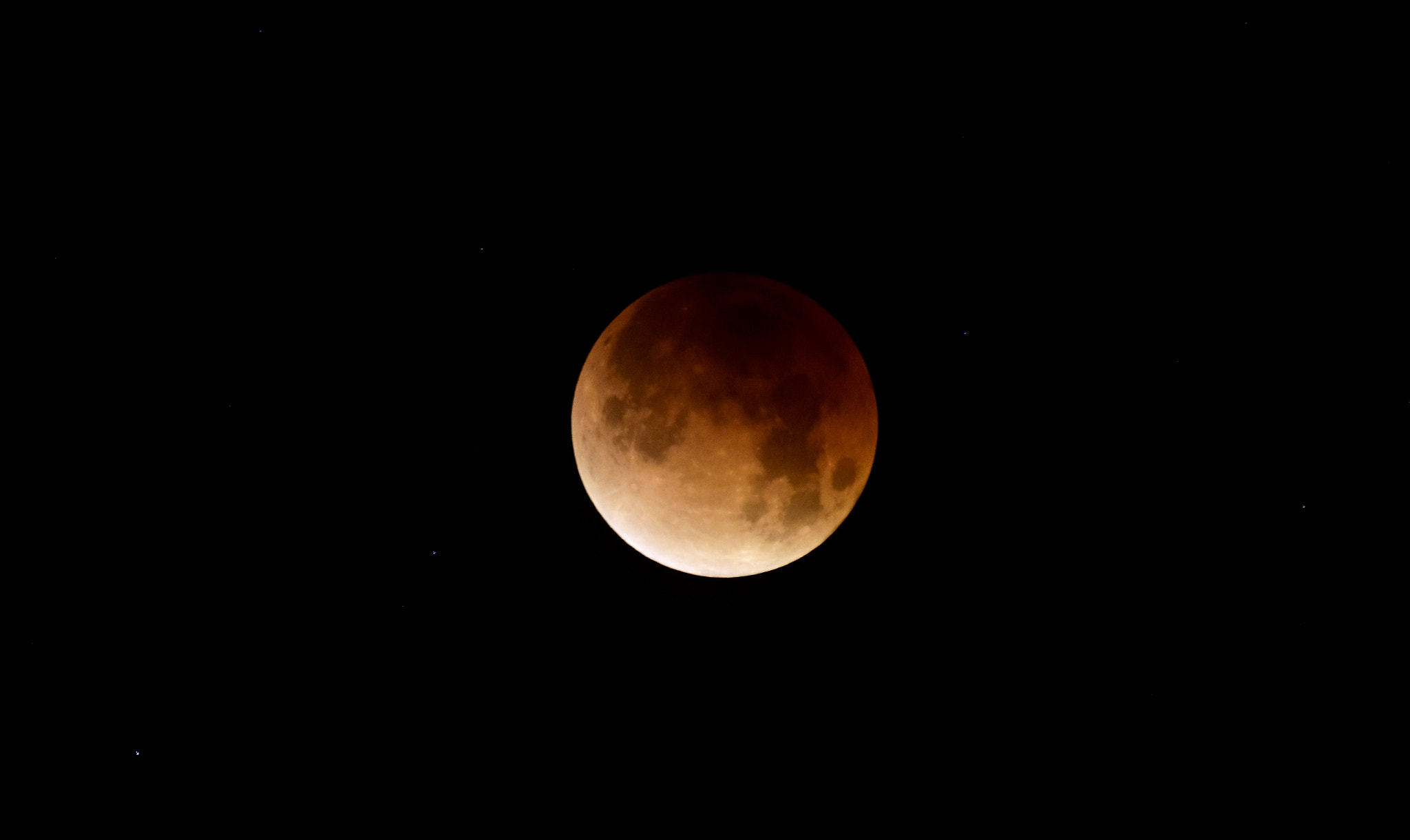 Nikon AF-S Nikkor 200-500mm F5.6E ED VR sample photo. Total lunar eclipse jan 31, 2018 photography