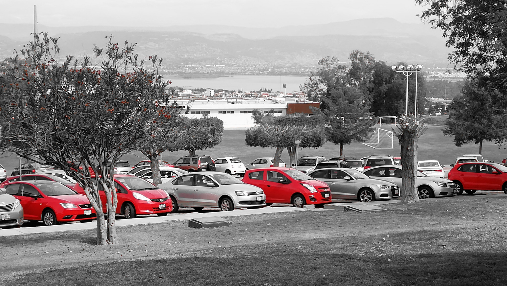 HUAWEI nova 2 Plus sample photo. Móviles rojos photography
