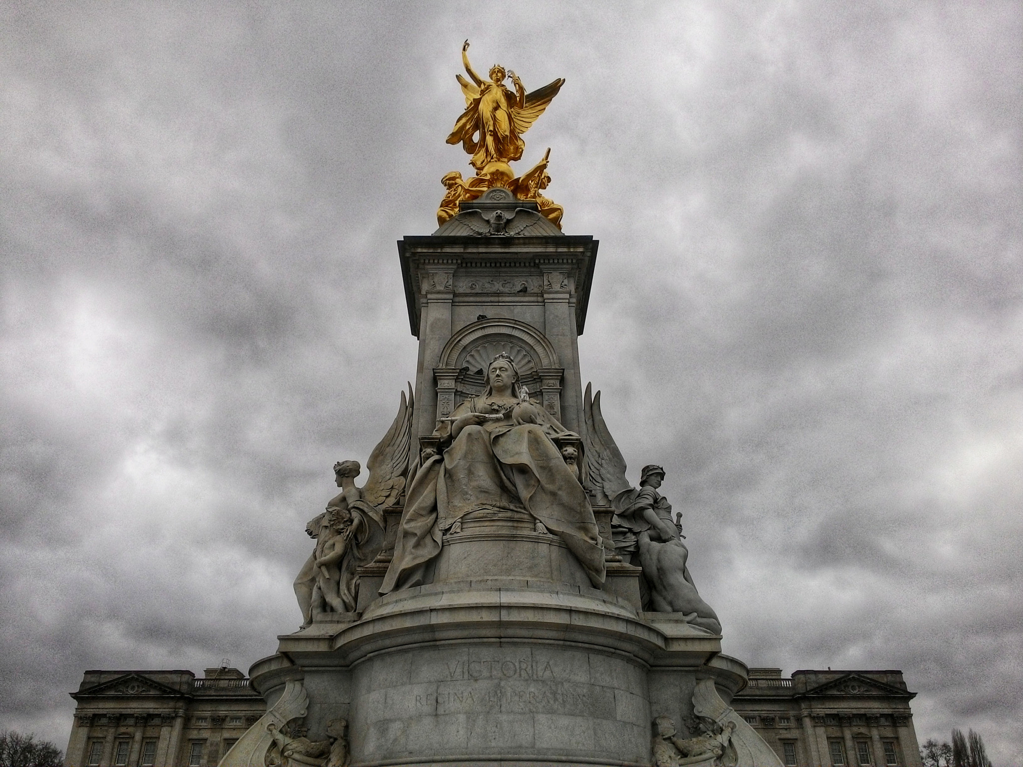 ASUS T00J sample photo. Buckingham palace photography